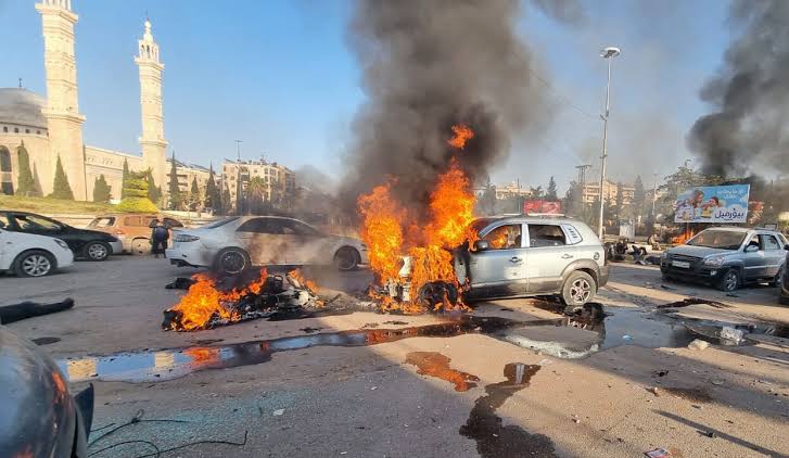 Suriye'de muhalifler Halep'i büyük ölçüde ele geçirdi 1 images (22) (25)