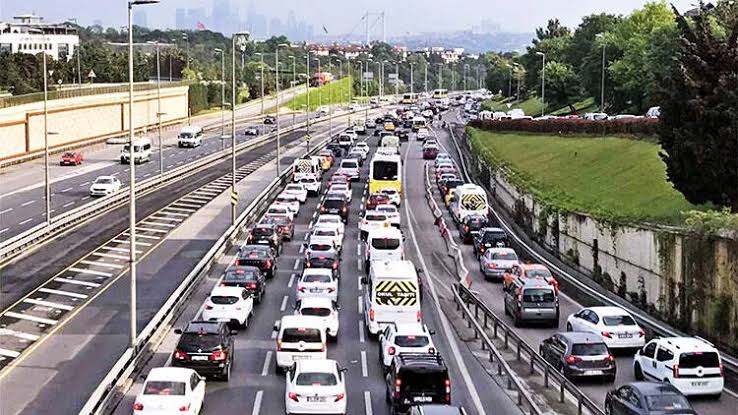 Trafik Sigortası'da önemli değişiklikler! 2025'te yüzde 50 zam 1 images (7)