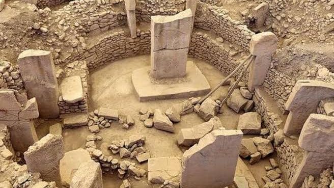 Göbeklitepe: İnsanlık Tarihini Yeniden Yazdıran Keşif 1 image_editor_output_image-731313316-1736800302525