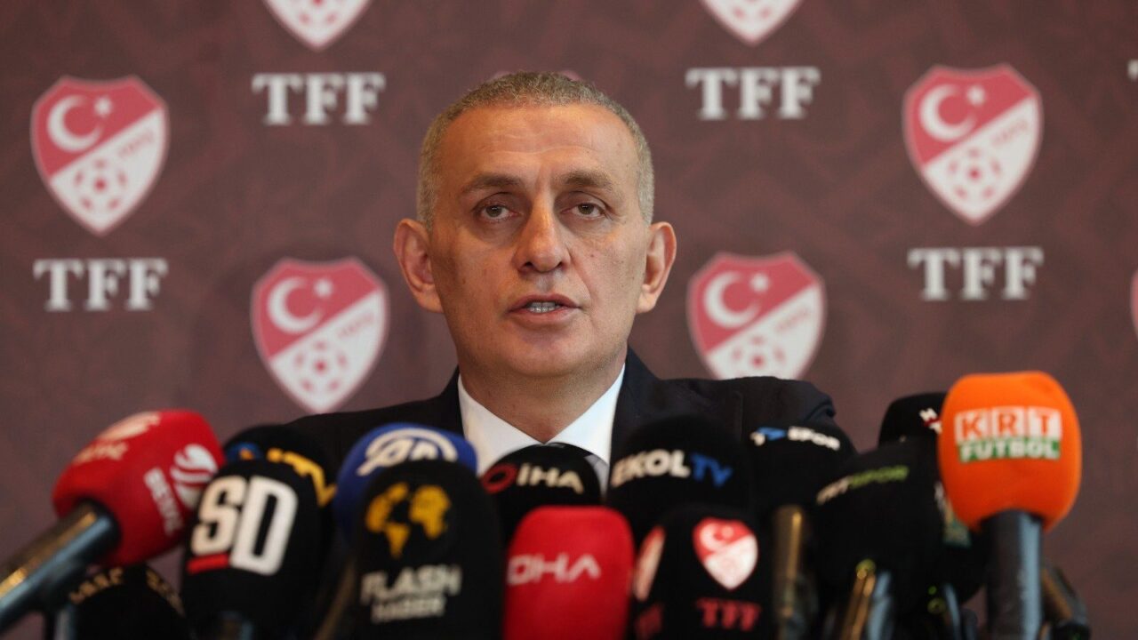 Galatasaray - Fenerbahçe Derbisini Yabancı Hakem Yönetecek! İşte TFF'nin Kararı 1 image_editor_output_image-1169123654-1739979064225