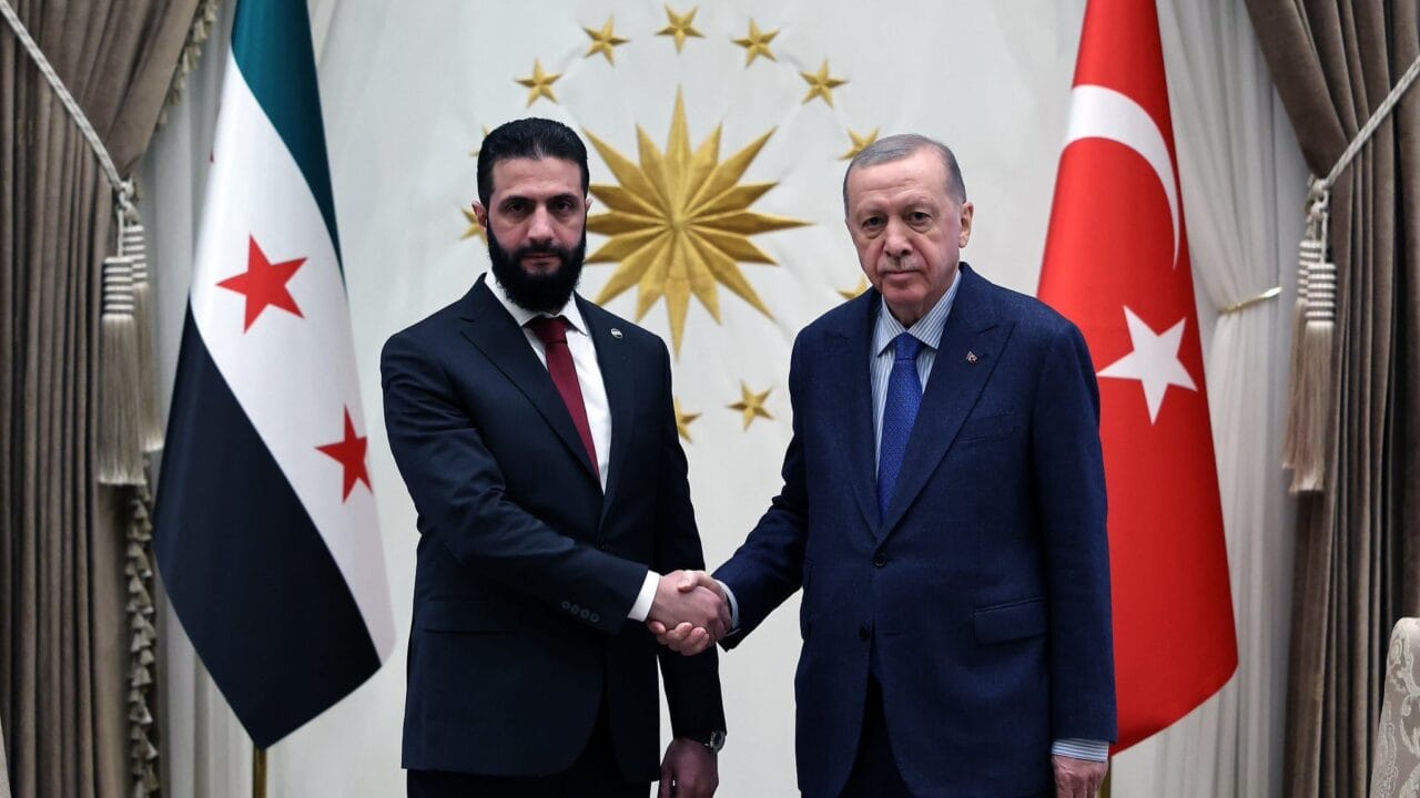 Suriye Lideri Ahmed Şara İlk Kez Ankara’da: Erdoğan'dan Stratejik İş Birliği Mesajı 1 image_editor_output_image-377141351-1738697160770
