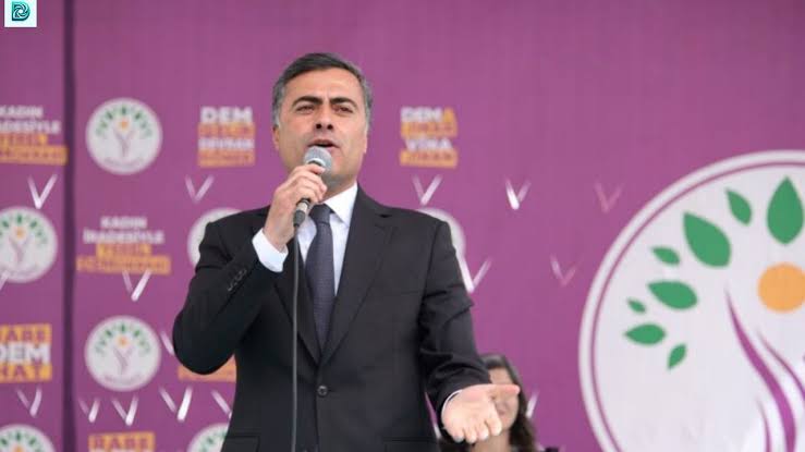 Van Büyükşehir Belediye Başkanı Abdullah Zeydan Görevden Uzaklaştırıldı, Yerine Van Valisi Ozan Balcı Atandı 1 image_editor_output_image202150393-1739614091800