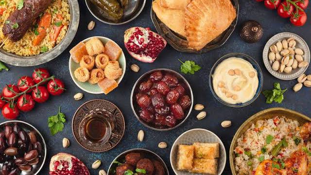 Ramazan Bayramı’nda Beslenme: Oruç Sonrası Sağlıklı Yemek Önerileri 1 image_editor_output_image-226652761-1743037277679