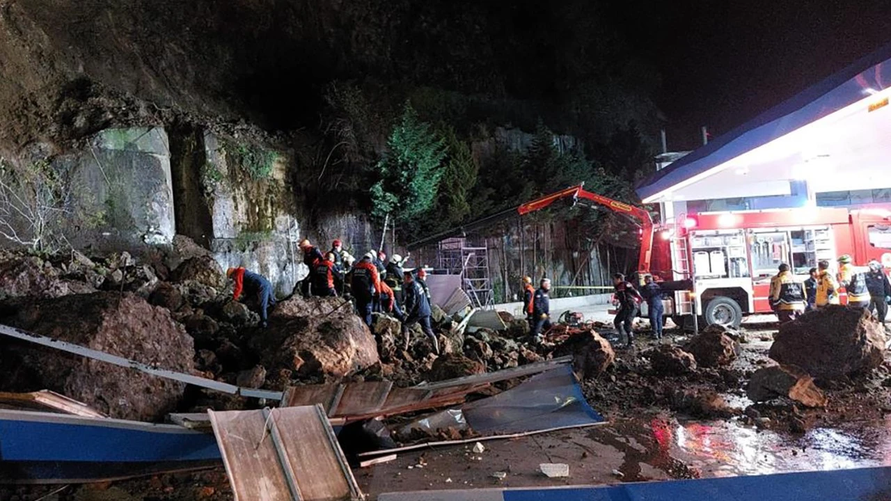 Samsun'da Heyelan Felaketi: bir aileden 3 can gitti, 1 kişi yaralı 1 8412