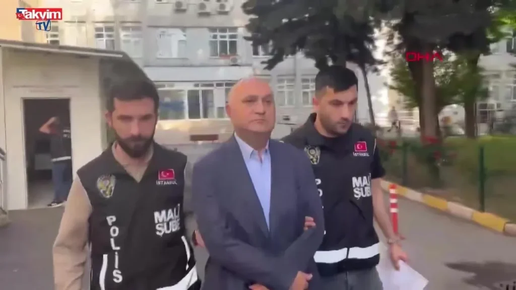 İstanbul Büyükşehir Belediyesi'ne dördüncü operasyon düzenlendi 1 94633