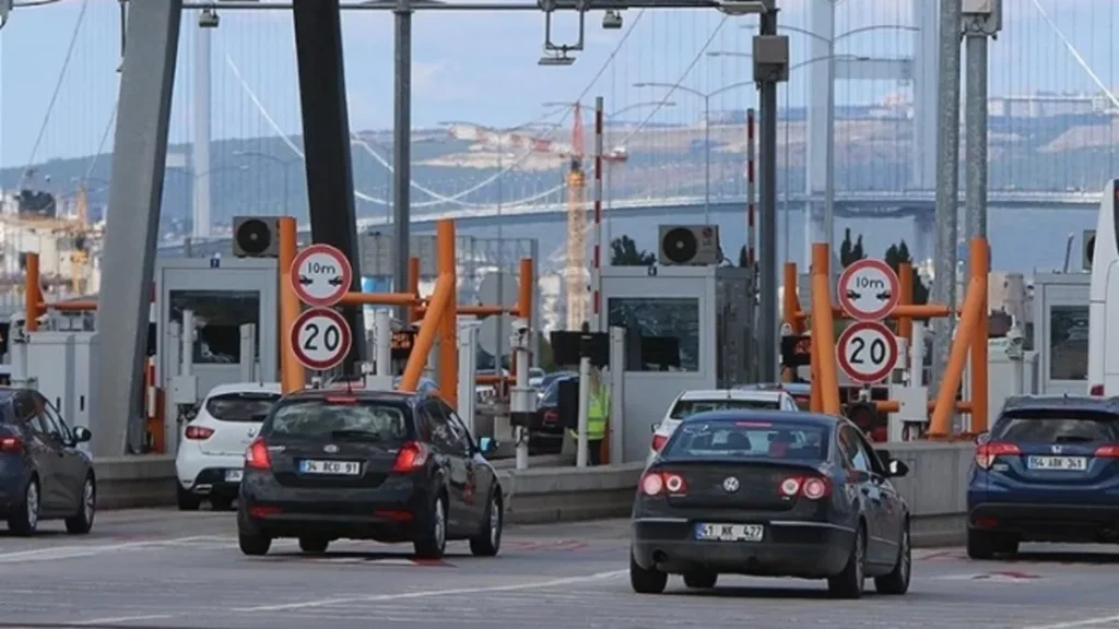 Otoyol geçiş ücretlerine otomatik zam sistemi geliyor 1 25456