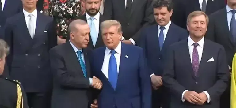 Erdoğan ile Trump NATO 2025 zirvesinde görüştü 1 erdoğan ve trump nato zirvesinde görüştü