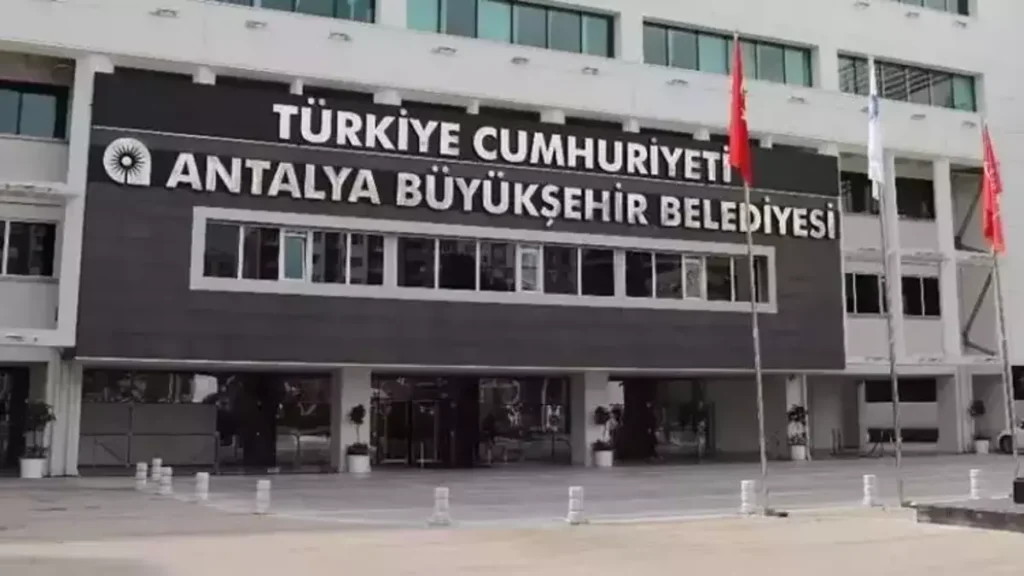 Antalya Büyükşehir Belediyesi’ne rüşvet soruşturması: 20 kişiye gözaltı kararı 1 antalya büyükşehir belediyesi