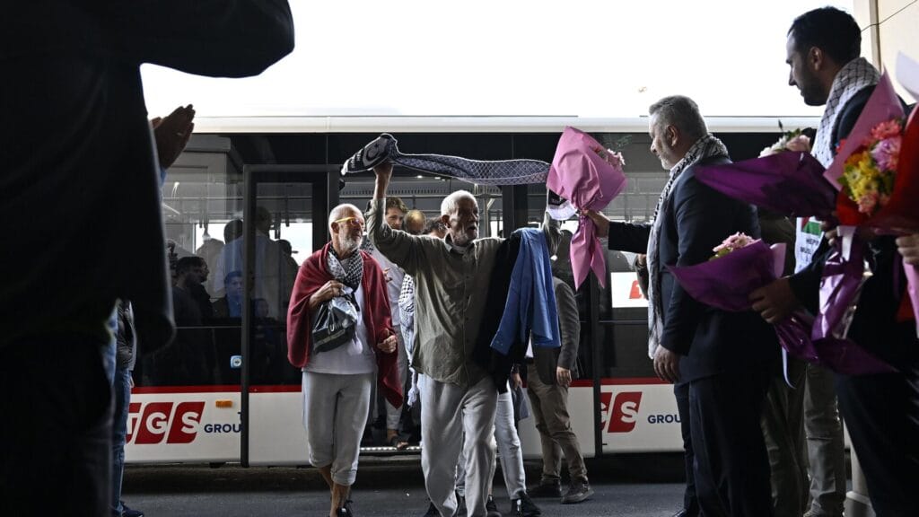 İkinci Sumud kafilesi İstanbul’da: 15 Türk aktivist yurda döndü 1 sumud kafilesi